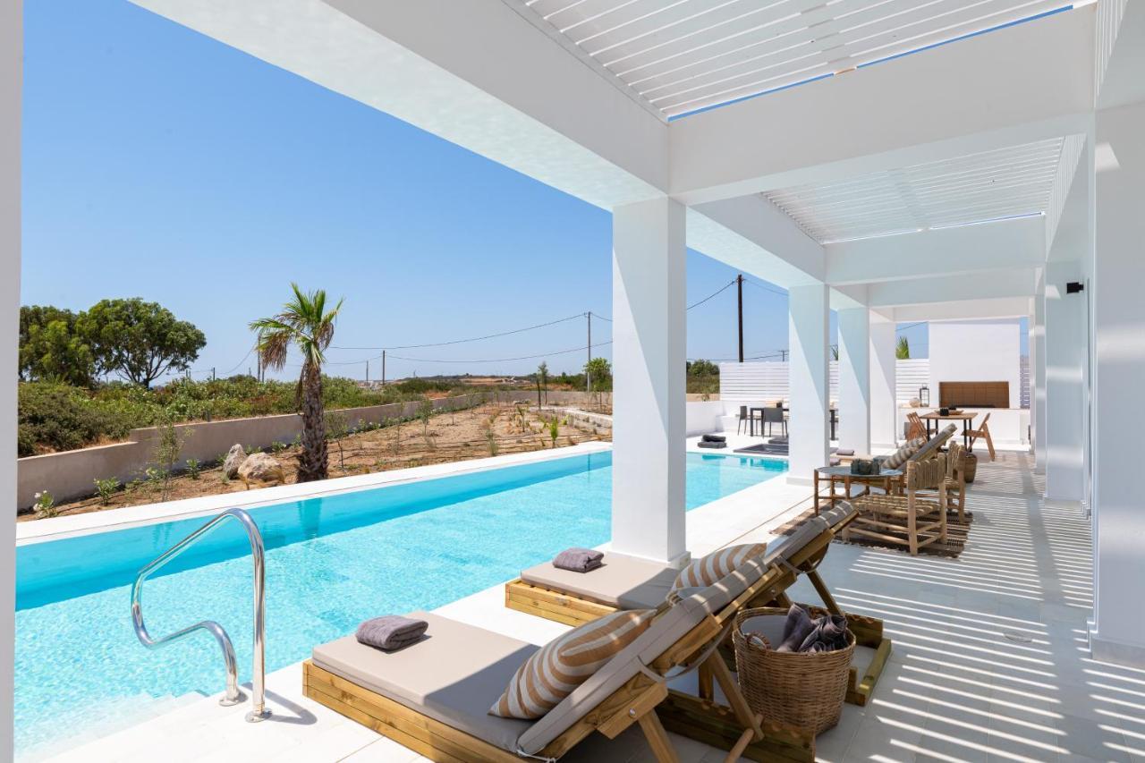 Seasand Villa Lakhania Esterno foto