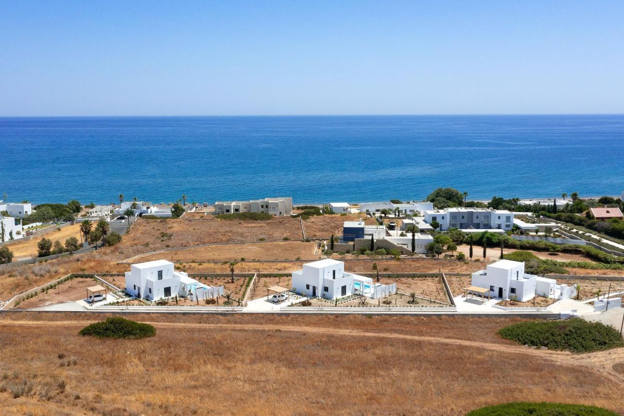 Seasand Villa Lakhania Esterno foto