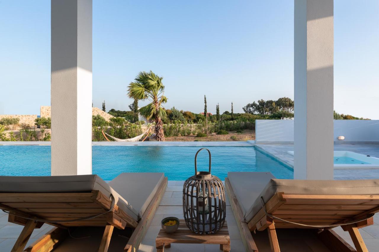 Seasand Villa Lakhania Esterno foto